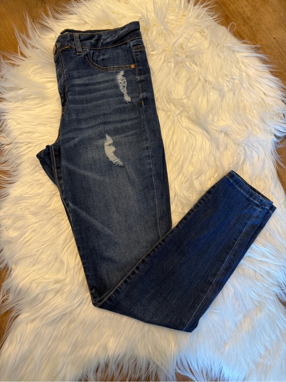 Altar'd State Women’s Dark Blue Distressed Skinny Jeans Size 9
